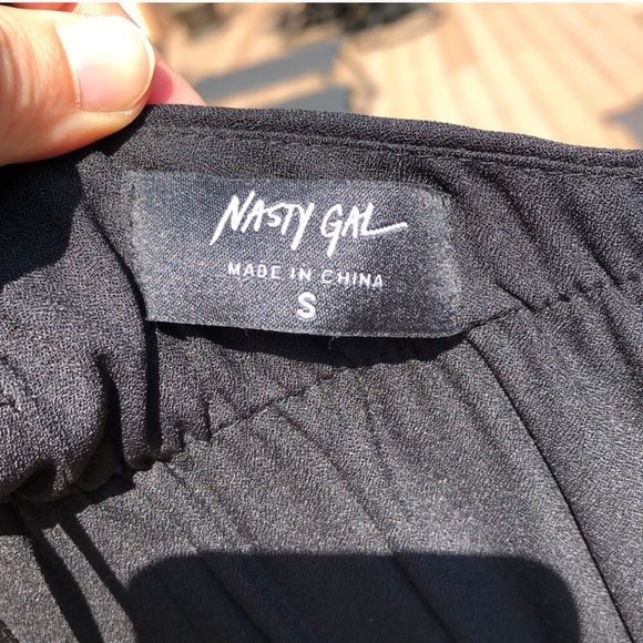 NWT Nasty Gal Black Halter Crop Top - Picture 5 of 5